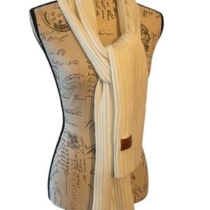 Prime Off White Knit Scarf